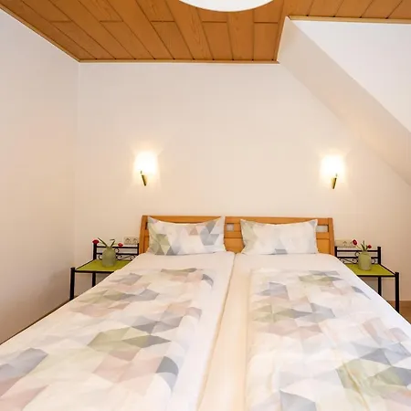 Guest house Ferien Weingut Pauly *