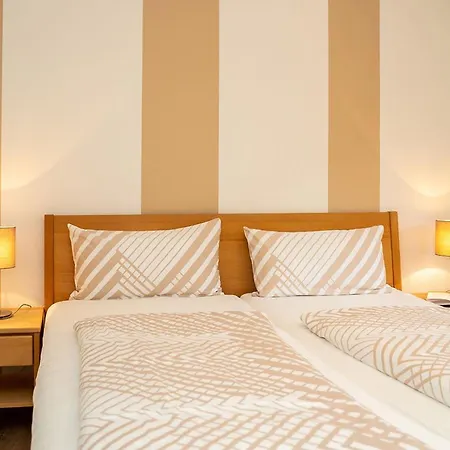 Ferien Weingut Pauly 3* メセニヒ